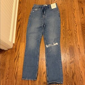 Abercrombie & Fitch NWT The 90s slim straight ultra high rise jeans. Size 29